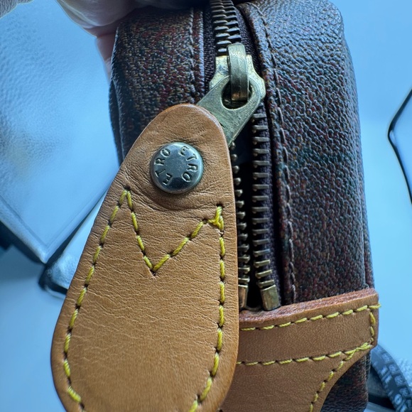 ETRO Milano Paisley Elegant Brown Leather Toiletry / Make Up Bag - Picture 15 of 15